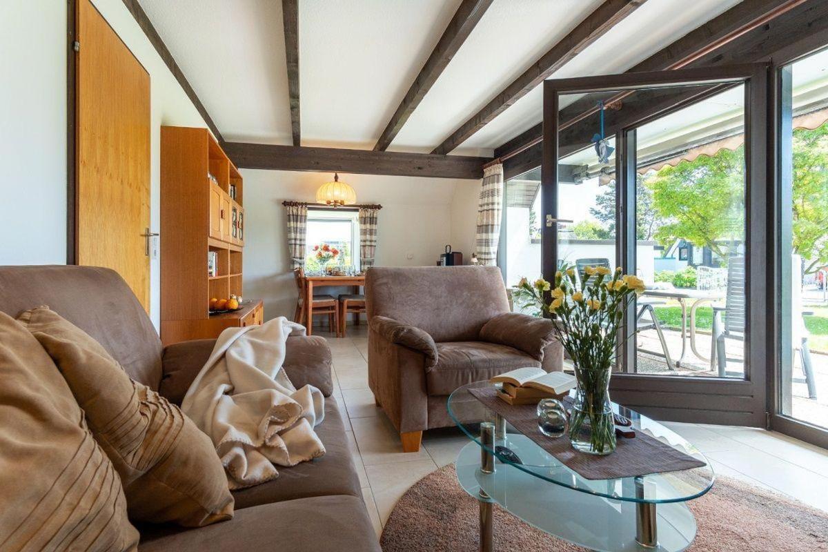 Am-Hohen-Ufer-Reetdach-Haus-Ocean-Breeze-136 Βίλα Großenbrode Εξωτερικό φωτογραφία