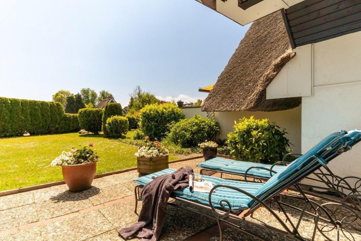 Am-Hohen-Ufer-Reetdach-Haus-Ocean-Breeze-136 Βίλα Großenbrode Εξωτερικό φωτογραφία